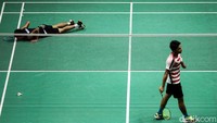 Nugroho Suryo pemain bulutangkis asal Jateng melakukan uji coba atau test event Asian Paragames 2018 melawan Anrimushthi Deva asal Jabar di Istora Senayan, Jakarta. Kamis (28/6/2018).