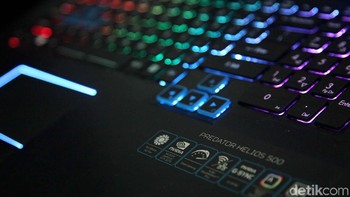 Predator Helios 500 menggabungkan prosesor Intel Core i9 generasi ke-8 dengan grafis NVIDIA GeForce GTX 1070 yang overclockable untuk kekuatan gaming yang lebih powerful.