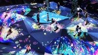 Disebut sebagai museum digital pertama di dunia, museum ini menghadirkan sejumlah karya seni yang dibuat menggunakan teknologi digital (@teamlab_borderless/Instagram)