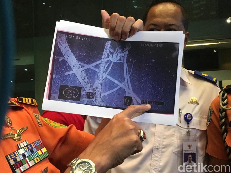 Fadli: Orang Udah ke Bulan, Masak Nggak Bisa Evakuasi di Danau Toba? Fadli: Orang Udah ke Bulan, Masak Nggak Bisa Evakuasi di Danau Toba?