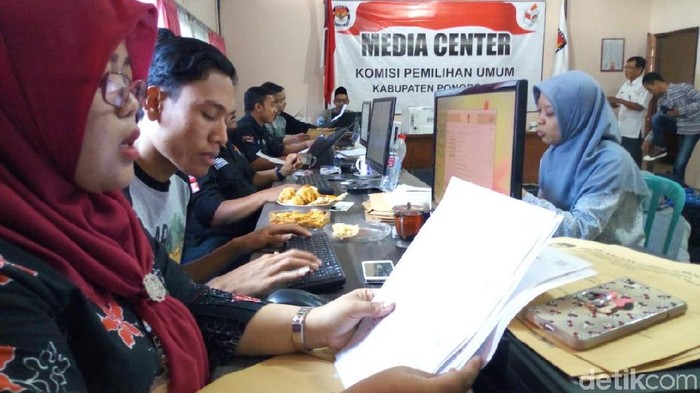 Target Pemilih Hanya 66,59%, KPU Ponorogo Dinilai Gagal