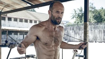 Foto: Lawan Hiu di Film The Meg, Ini Rahasia Tubuh Kekar Jason Statham