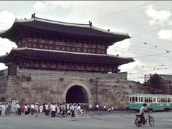 Before After Kota Seoul Zaman Melarat dan Zaman K-Pop