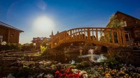 Di Kazan juga ada desa wisata Tugan Avylym. Ini adalah desa budaya etnis Tatar. Di desa ini kita bisa melihat bangunan tua, kebun binatang, kincir angin dan museum mainan (Russia Travel) 