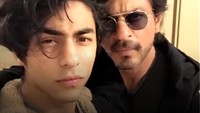 Aryan Khan, anak dari mega bintang Bollywood Shah Rukh Khan ternyata tidak kalah ganteng dan kekar dari bapaknya itu. (Foto: Youtube)