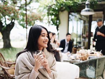 Intip 10 Momen Si Cantik Ana Octarina Bersama Makanan