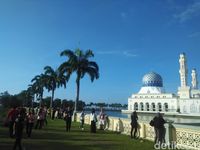 Tak sedikit wisatawan yang datang (Afif/detikTravel)