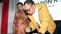 Menaker mengatakan pembangunan Innovation Room bagi angkatan kerja muda adalah cara tidak biasa yang dipilih Kemenaker untuk menyelesaikan permasalahan ketenagakerjaan secara strategis, yaitu memanfaatkan teknologi. Foto: dok. Kemnaker