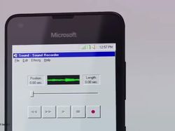 Tampilan Smartphone Microsoft yang Pakai Windows 95