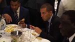 Mengintip Imutnya Midfielder Belgia, Eden Hazard Saat Ngemil Es Loli