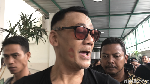 Bekas Bibir di Pipi Tio Pakusadewo