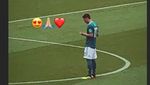 Dukungan Amine Gulse, Kekasih Mesut Ozil
