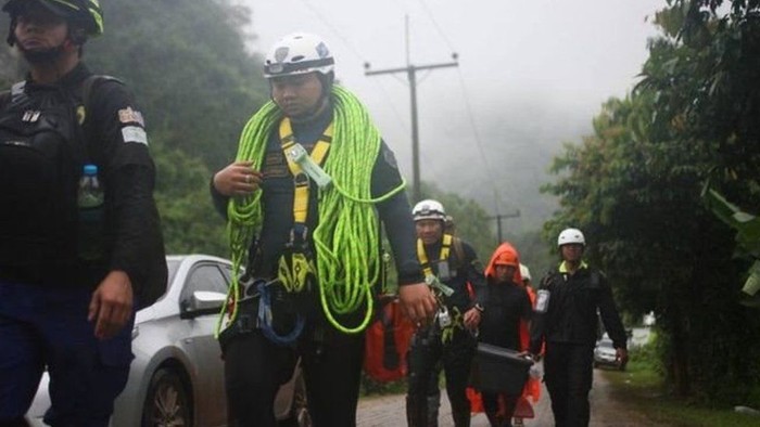 Banjir Hambat Penyelamatan 12 Remaja yang Terjebak di Gua Thailand