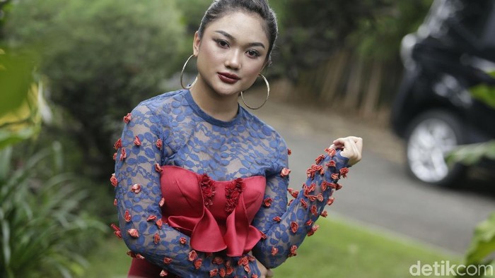 Marion Jola saat ditemui di kawasan Kemanggisan.
