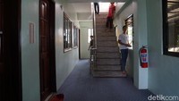 Penggunaan kamar mandi dan tempat wudhunya tidak dipisah, alias gabung lelaki dengan perempuan (Syanti/detikTravel)  