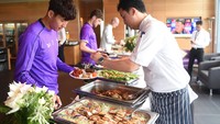 Ini dia menu sarapan pesepak bola asal Korea Selatan saat masuk dalam tim Tottenham di tahun 2015. Ia dikabarkan membawa beberapa sajian khas Korea, lho bagi teman-temannya kala itu. Foto: istmewa