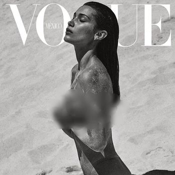 Bella Hadid topless di majalah Vogue Meksiko.