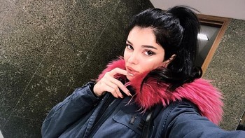Selain menjadi warga negara Kosovo, ia juga memegang kewarganegaraan Albania. Foto: Instagram/strefie