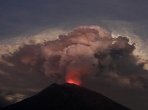 Berkendara di Dekat Gunung Erupsi, Komponen Ini Harus Sehat