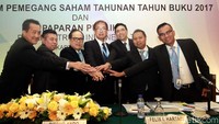 RUPST menyetujui perubahan susunan pengurus perseroan dan rencana penggabungan nilai nominal saham Perseroan (reverse stock) dengan rasio 100.000 saham menjadi 1 saham baik seri A maupun Seri B.