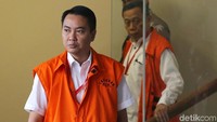 Fayakhun diperiksa terkait perannya dalam kasus korupsi pembahasan dan pengesahan Rencana Kerja dan Anggaran Kementrian/Lembaga (RKAKL) dalam APBN-P 2016 untuk Badan Keamanan Laut (Bakamla) RI.
