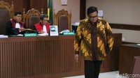 Ahli yang dihadirkan yaitu Dian Puji Simatupang yang merupakan dosen hukum administrasi negara di Universitas Indonesia (UI).