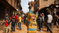 Foto: Sorak dan teriakan akan menggema selama tarik-menarik Rathas. (Navesh Chitrakar/Reuters)