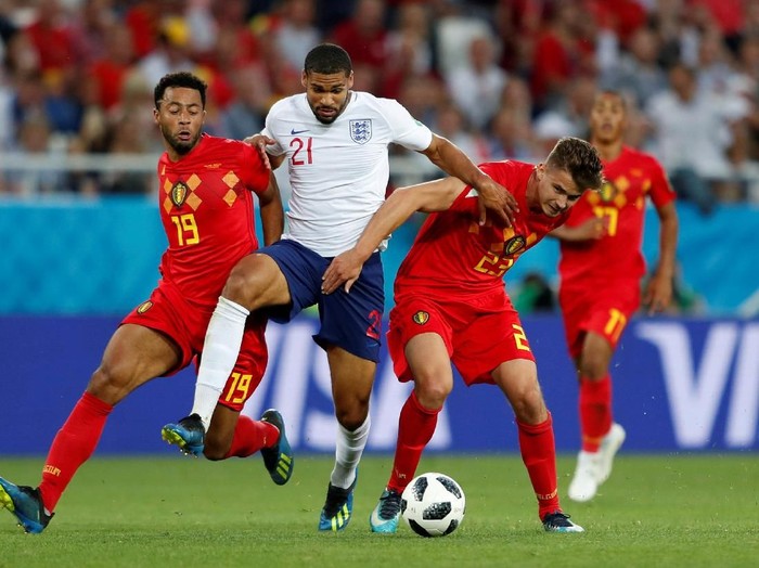 Punya skuat dengan pemain yang tinggi dan bertubuh besar, siapa sangka Inggris dan Belgia memiliki masalah obesitas? Foto: Lee Smith/REUTERS Punya skuat dengan pemain yang tinggi dan bertubuh besar, siapa sangka Inggris dan Belgia memiliki masalah obesitas? Foto: Lee Smith/REUTERS