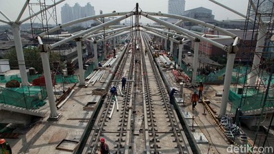 Penampakan Terkini Stasiun LRT Mal Kelapa Gading