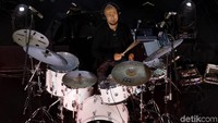 Selain memberikan penampilan prima, Marcell juga membagi kisah perjalanan karir bermusiknya.