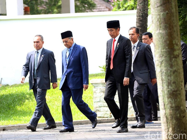 Selamati Jokowi, Mahathir Harap Kerja Sama Malaysia-RI Makin Erat Selamati Jokowi, Mahathir Harap Kerja Sama Malaysia-RI Makin Erat
