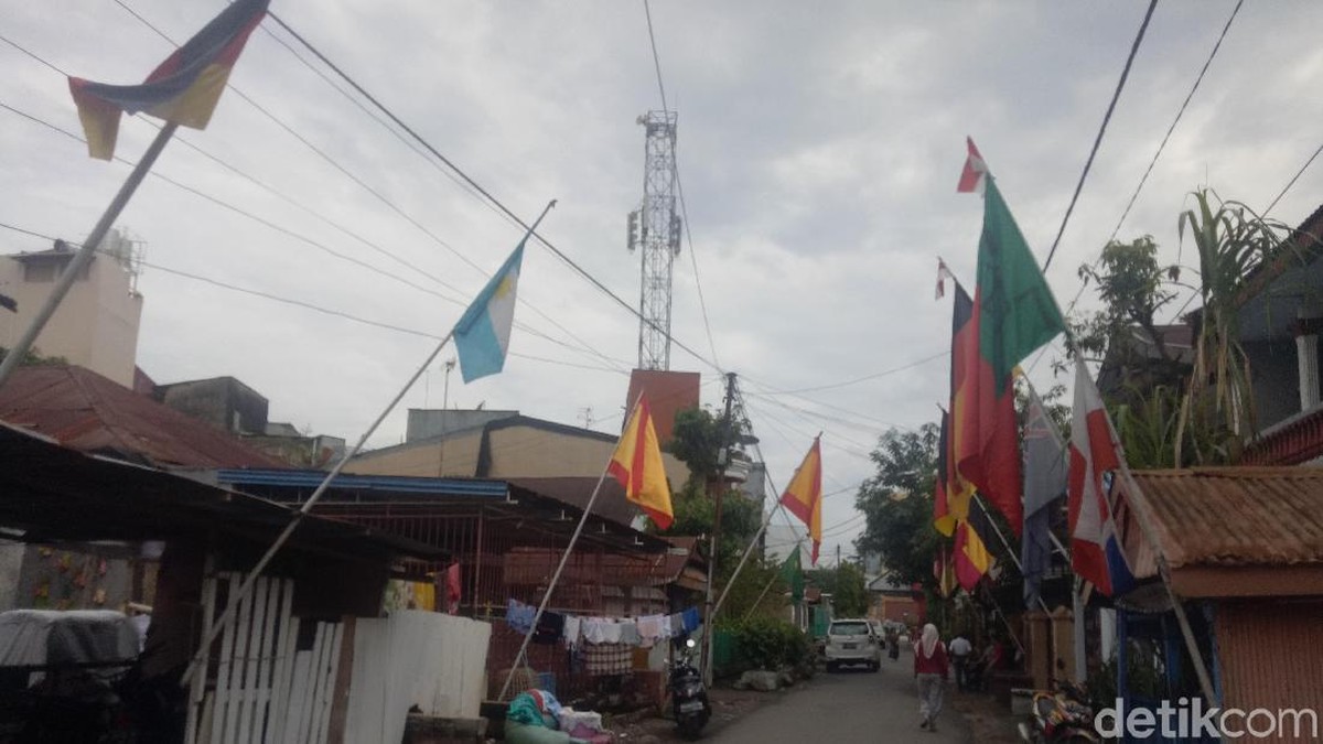 Kampung Piala Dunia di Makassar (Foto: Ibnu Munsir)