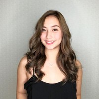 Keesokan harinya aku bangun dan wajahku terasa segar dan lembut seperti bokong bayi. Ketika aku mengecek ponselku, aku melihat foto dia sedang memakaikan produk perawat wajah ketika aku pingsan ungkapnya kepada Buzzfeed. Foto: Instagram shanika silverio