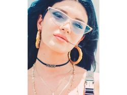 Kecantikan Sang Pelantun Piala Dunia 2018 Pukau Netizen