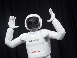 Aksi Asimo, Robot Canggih Honda yang Dimatikan