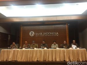 BI Naikkan Bunga Acuan 0,5% Jadi 5,25%