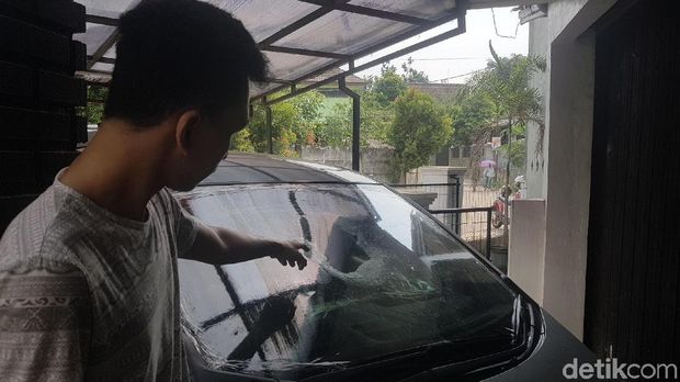 Korban pelemparan batu di Tol Tangerang, Jumat (29/6/2018)