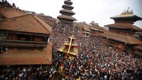 Foto: Ritual ini akan dimulai dari Kota Bhaktapur, Nepal. Tak main-main, festival ini akan berlangsung selama 9 hari penuh. (Navesh Chitrakar/Reuters)