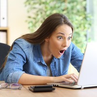 Duh, sepertinya semua hal mudah membuat seorang Carla terkaget-kaget. Foto: Thinkstock