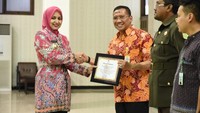 Berdasarkan putusan Pengadilan Tipikor Surabaya Nomor 267/Pid.sus-TPK/2017/PN.Sby tgl 3 April 2018, vonis ini sudah berkekuatan hukum tetap.