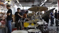 Bahkan beberapa ada yang memberi diskon yang pastinya sayang untuk dilewatkan.