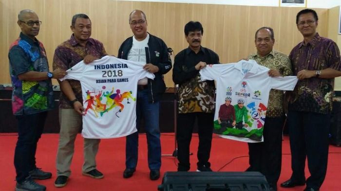 Kemenpora promosikan Asian Para Games 2018 lewat Jelajah Sepeda Nusantara 2018 (Foto: Kemenpora) Kemenpora promosikan Asian Para Games 2018 lewat Jelajah Sepeda Nusantara 2018 (Foto: Kemenpora)