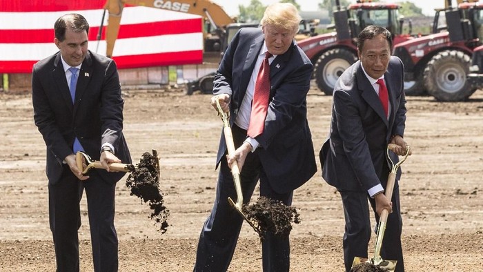Peresmian pabrik Foxconn. Foto: Andy Manis/Getty Images Peresmian pabrik Foxconn. Foto: Andy Manis/Getty Images