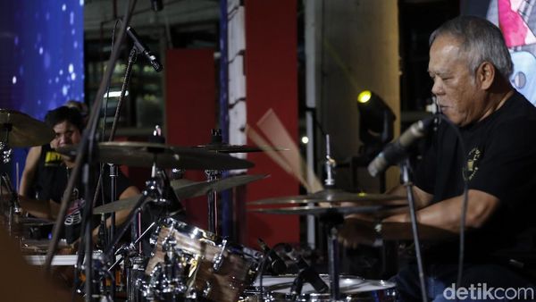 Cita-Cita Terpendam Menteri PUPR Jadi Drummer