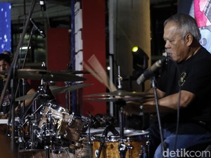 Cita-Cita Terpendam Menteri PUPR Jadi Drummer