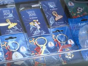 Video: Main ke Fan Shop Piala Dunia Rusia Yuk