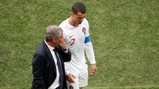  Fernando Santos berharap Portugal tidak terlalu mengandalkan Cristiano Ronaldo. 
