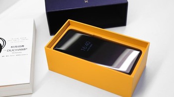 Jika di Paris diperkenalkan dua varian Find X. Foto: Sina Mobile