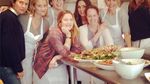 Populer dan Jago Masak, Lihat Aksi 9 Seleb Hollywood Saat di Dapur