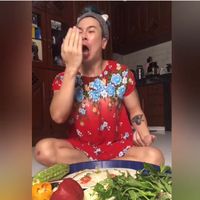 Buat Parodi Gaya Makan DJ Butterfly Kocak, Pria Ini Jadi Viral